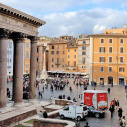   Pantheon apartment accommodation – Rome, Via della Minerva | &copy; Romeloft Rome apartments