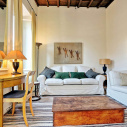 Rome > Trevi charming apartment: Up to 2+2 people