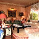   Spanish Steps Luxury Apartment for rent | &copy; Romeloft Rome apartments