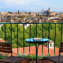 Rome > Sant’Onofrio terrace apartment: Up to 2+2 people