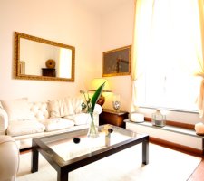 Spanish Steps terrace studio apartment