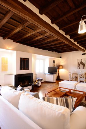Trastevere Rome apartment