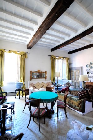   Campo de Fiori luxury apartment – Sleeps up to 2 people