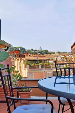 Trastevere apartment for rent with terrace and view