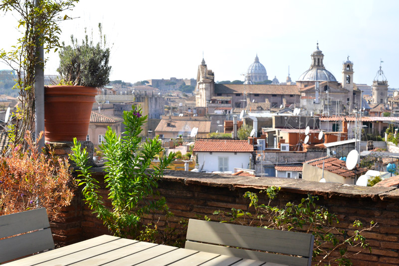 Campo de Fiori terrace apartment with view Via dei Leutari