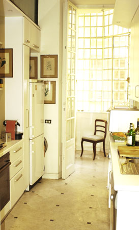 Piazza del Popolo Rome apartment for rent - interior decoration