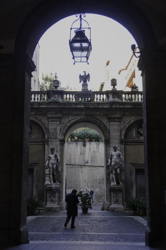 Inner courtyard of Palazzo Mattei