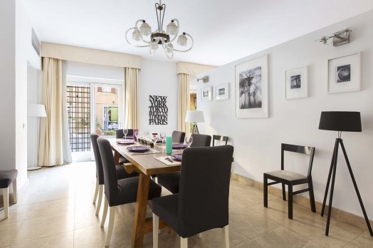 Large Group Rome Accommodation: Pantheon Terrace Mansion | Up to 10