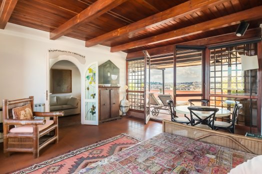 Grand penthouse avec terrasse Monti: Jusqu'à 6 personnes