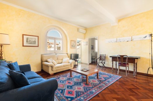 Appartement confortable avec terrasse Trevi: Jusqu'à 4+2 personnes