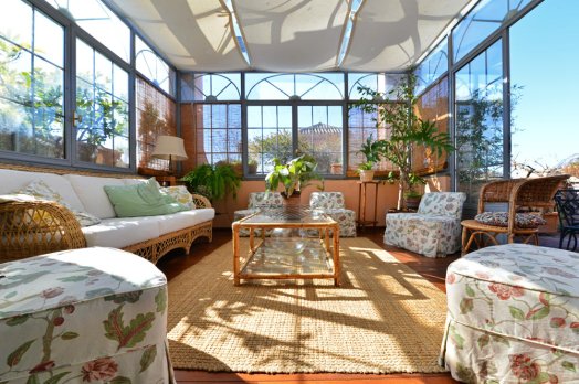 Stunning San Lorenzo in Lucina terrace penthouse: Up to 4 people