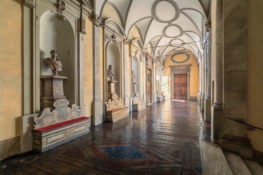 Prestigious Bonaparte suite: Up to 2+2 people