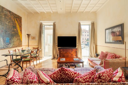 Rome Spacious Campo de Fiori apartment for a group up to 6 people