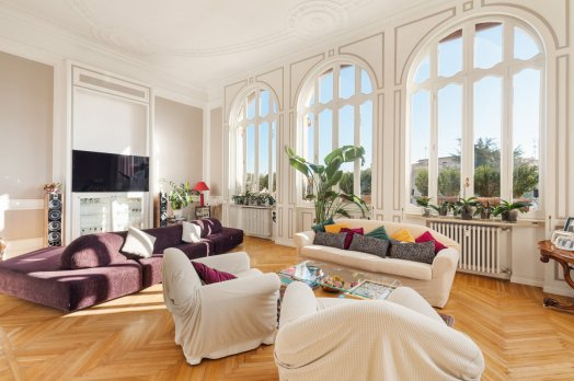 Stunning Borghese terrace penthouse: Up to 6 people