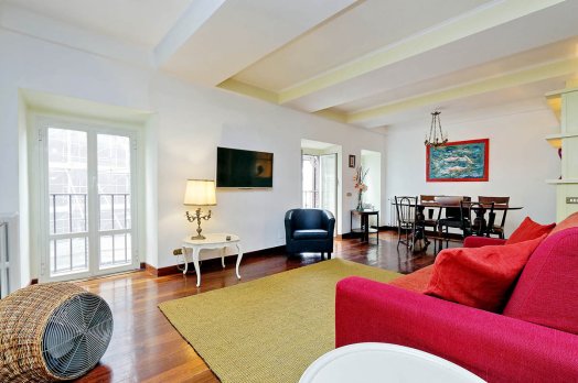 Pantheon Charming Apartment | Rome Short Rentals Up to 4 people