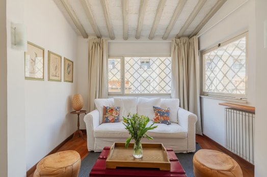 Barberini Charming Attic: 2+2 people