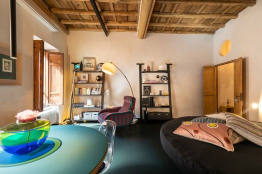 Departamento encantador en Vicolo del Bologna: Hasta 2+3 personas