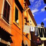 clothesline in rome trastevere