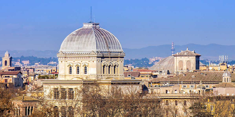 the Synagogue of Rome in the Jewish Ghetto