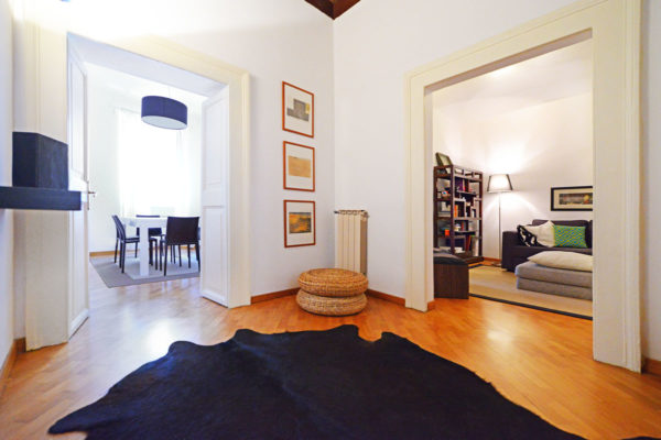 Apartment near spanish steps